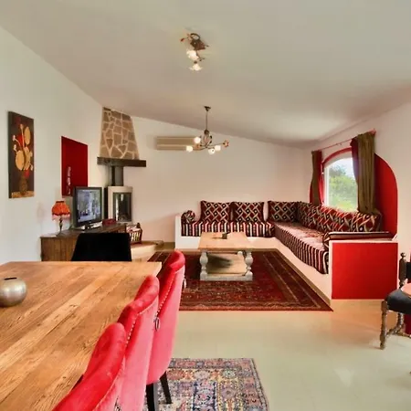 Finca La Plana Zh فيلة *